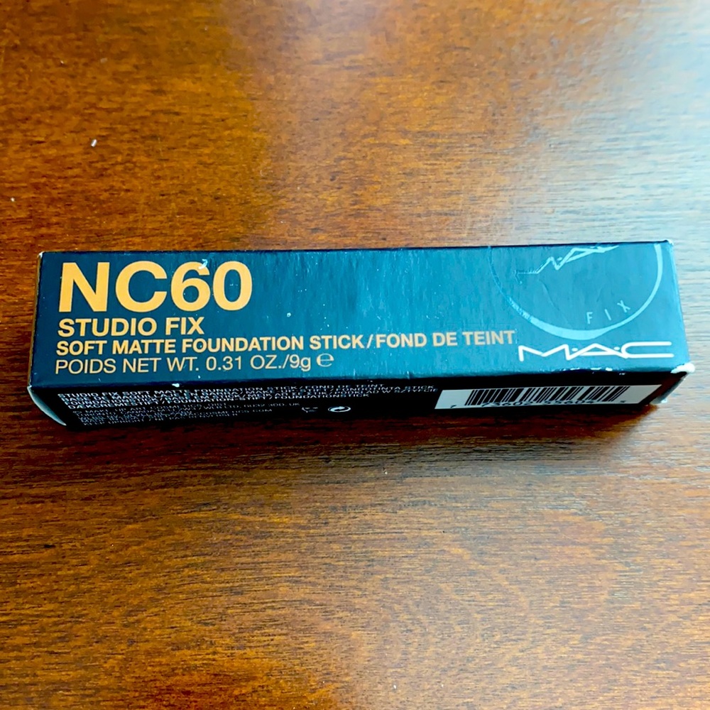 Mac NC60 Studio Fix Soft Matte Foundation Stick